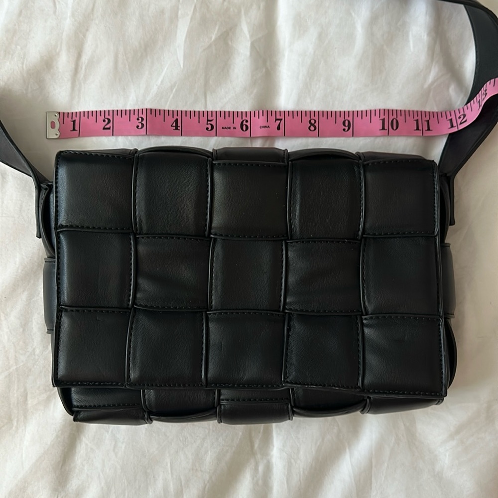 Sandra Roberts, faux leather woven purse